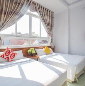 NearBy Hotel