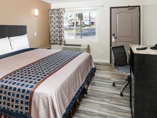 Hotel pic Sea Rock Inn - Long Beach