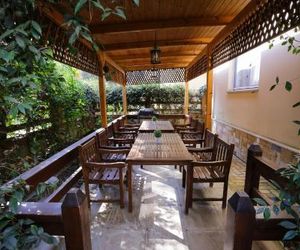 Pine-Tree Apt w/ Private Garden 50 m from the Sea Golem Albania