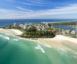 Tumut Unit 1 - Great unit in a central location to beaches, clubs and shopping Coolangatta Australia