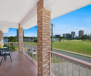 Tumut Unit 2 - Great unit in a central location to beaches, clubs and shopping Wi-Fi included Coolangatta Australia