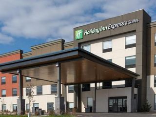 Hotel pic Holiday Inn Express & Suites - North Battleford, an IHG Hotel