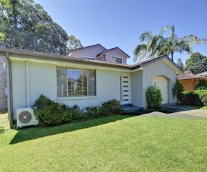 Beach House 8 Mistral Close - large house with aircon Nelson Bay Australia