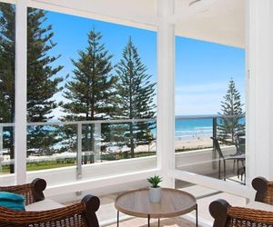 Rainbow Pacific Unit 9 - Right on the beach in Rainbow Bay Coolangatta Gold Coast Coolangatta Australia