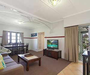 Tondio Terrace Flat 1 - Neat and tidy budget accommodation, easy walk to the beach Coolangatta Australia