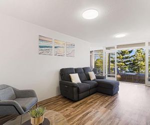 Rainbow Pacific Unit 15 - Great value 2 bedroom beachfront unit in Rainbow Bay Coolangatta Coolangatta Australia