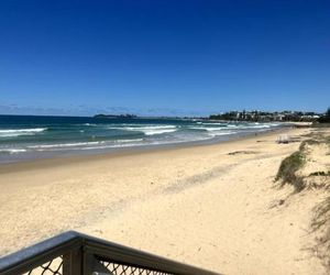 Ocean Boulevard - Top Floor Ocean View by BnB Leasing Alexandra Headland Australia
