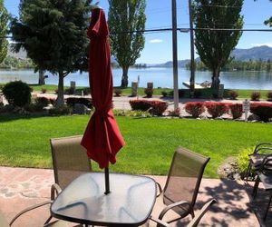 Lakefront Townhouse Family Complex, Popular Wine Country and the Best Golfing Osoyoos Canada