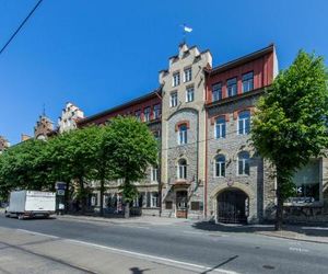 Studios in Iconic Building - Mere Boulevard 8 Tallinn Estonia