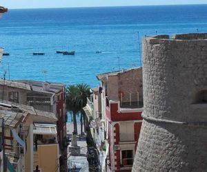 MU, Apartamento situada en la muralla del Casco Histórico Villajoyosa Spain