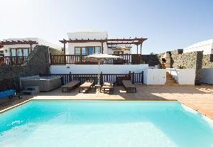 Luxury Villa With Private Heated Pool and jacuzzi Oceano Playa Blanca Spain