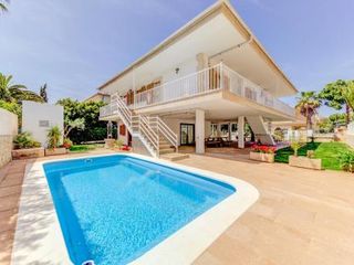 Beach Villa Catalina