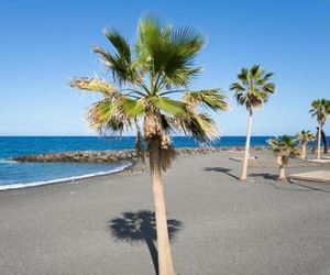 Bright spacious apartment, 2 min walk from beach Candelaria Spain