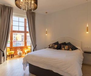 Cozy, Renovated in Downtown Bilbao Spain