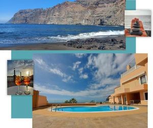 Acantilados de Los Gigantes, Islas Canarias, España Santiago del Teide Spain