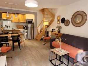 à 30 m du coeur de la rue des Bains Trouville-sur-Mer France