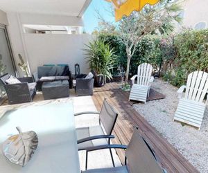 Apartment 2pavec jardin et piscine proche mer 1 Menton France