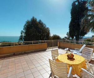 Apartment Petit 3p avec terrasse piscine et garage 1 Menton France