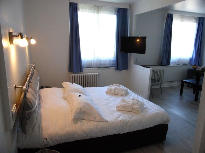 Hotel Photo 9