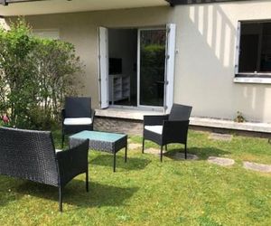 Magnifique 2P en Rez-de-jardin orienté SUD à 2 pas de la plage Cabourg France