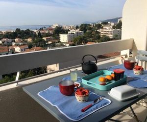 appartement vue mer panoramique Antibes France
