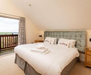 Vercana - 2 Bed Lodge with Hot Tub at Retallack Resort & Spa Saint Columb Major United Kingdom