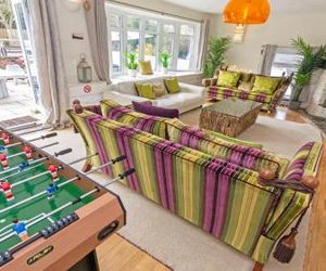 Shippenrill Croyde | 6 Bedrooms / Sleeps 13 | Hot Tub* Croyde United Kingdom