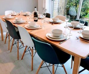 Warwick House, 4 Bed, NEC, JLR, HS2, BHX, Coventry, Walk to Station Parking, University, RICOH Coventry United Kingdom