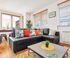 Seaview Heights - two bedroom two bathroom loft style apartment direct distant sea views - fast wifi Brighton and Hove United Kingdom