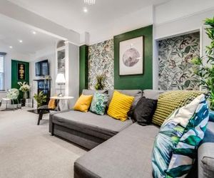 Central Pier Place - Large Group House sleeps up to 16 Brighton and Hove United Kingdom