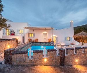 Starlight Luxury Seaside Villa Imerovigli Greece