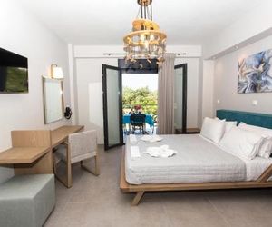Moonline Maisonettes & Apartments Parga Greece