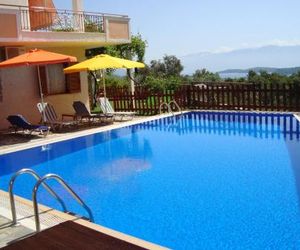 Villas ground floor apartment with 60 qm swimming pool Nidri Greece