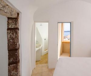 Santa Irini Cave Sunset Villa Oia Greece