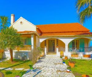 Villa Eftihia Roda Greece