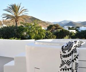 21 luxury apartments Naoussa Greece