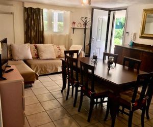 APARTMENT NEAR AIRPORT AND BEACH Loutsa Greece