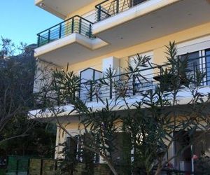 Ouranias Apartments KAMENA VOURLA Greece