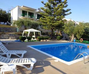 Frankis Apartments Agios Spyridonas Perithia Acharavi Greece