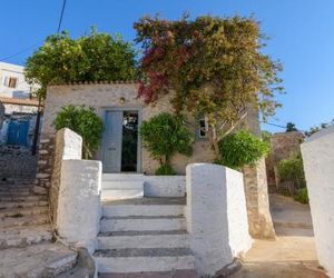 VITA REAL ESTATE Hydra Greece