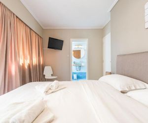Luxury and Spacious apt for 8 guests Alimos Greece