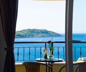 A lovely and cozy room with a breathtaking view Vis Croatia