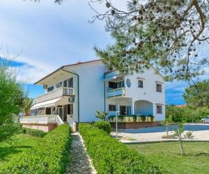 Apartments im Haus Liveric Vir - CDN02093-DYC Vir Croatia