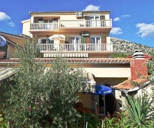 Apartments Grande Vista Starigrad Paklenica - CDN051004-QYC Starigrad Croatia