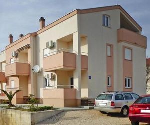 Apartments Branka Starigrad - CDN051015-DYD Starigrad Croatia