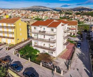 Apartments Mihael Stobrec Croatia