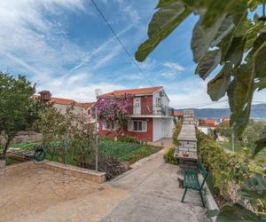 Apartments with a parking space Slatine (Ciovo) - 16732 Slatine Croatia