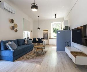 *** Lounge terrace apartment with the harbour view / city centre *** Pula Croatia