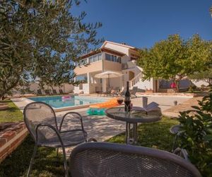 Holiday home Dinko Pridraga Croatia