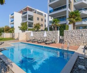 VIPo Prestige Apartments Podstrana Croatia